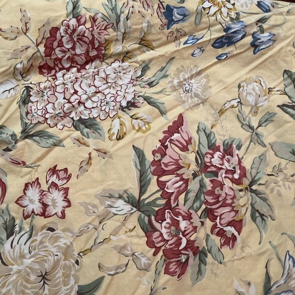 Pottery Barn ELODIE Yellow Floral Cottage Pillow Shams (2) - Picture 2 of 6